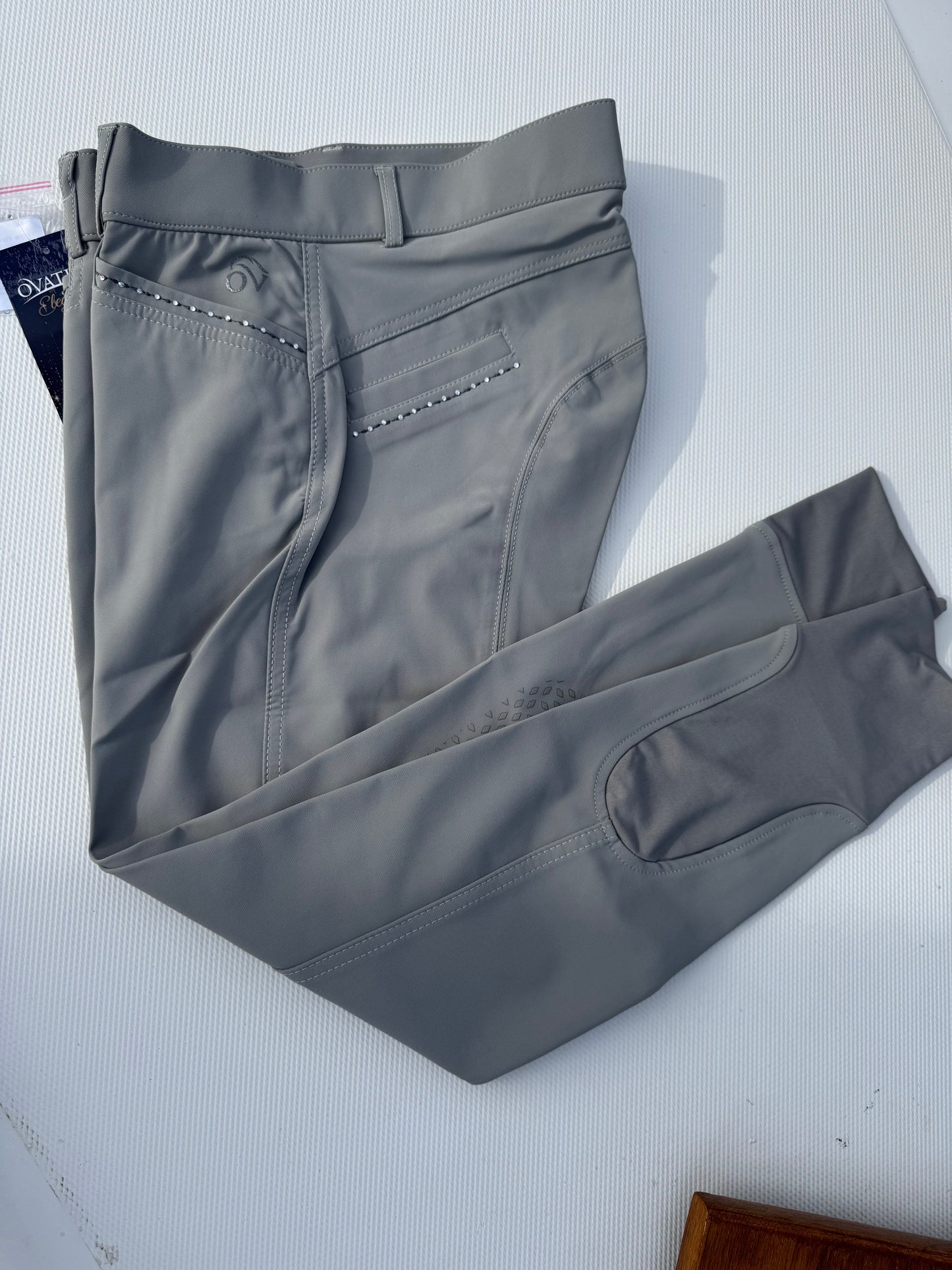 Ovation Elegance Knee Patch