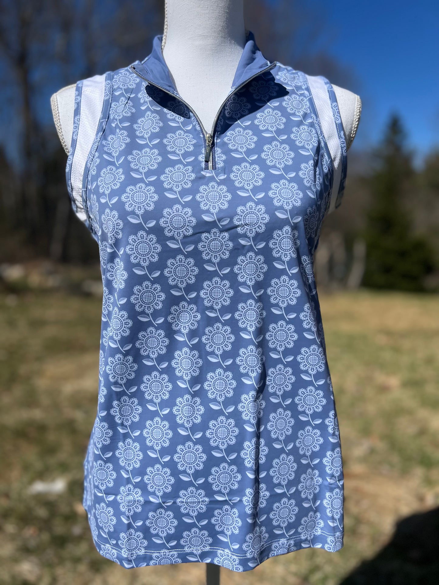 Equinavia sleeveless NEW